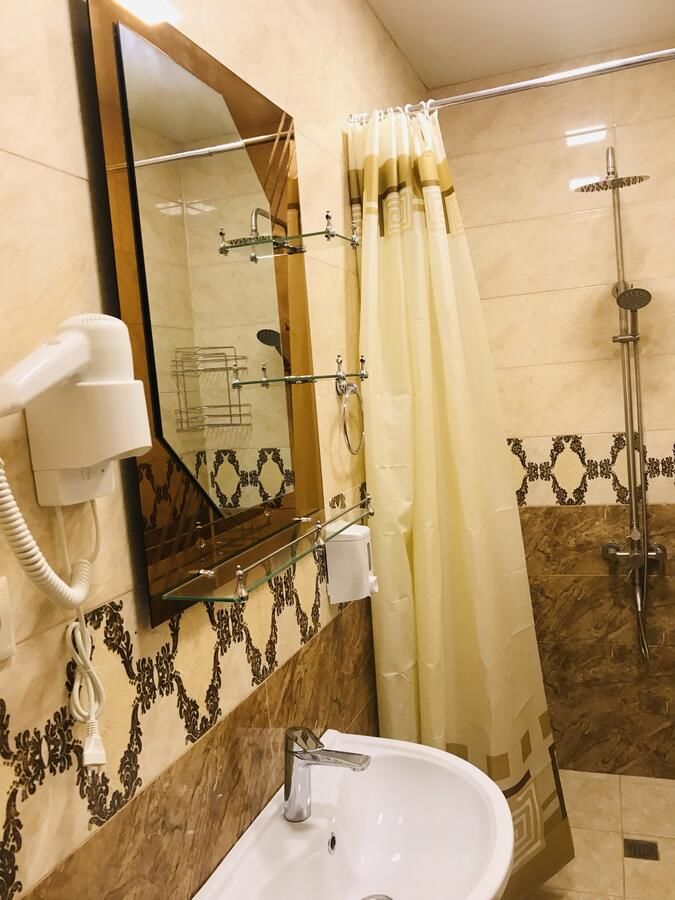 Отель Arm Hotel Ереван